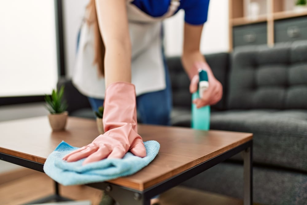 Verabschieden Sie sich vom Staub: Wichtige Schritte für eine staubfreie Wohnung
